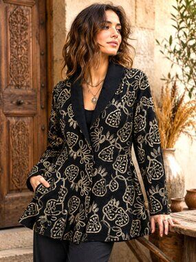 Vintage T Edwards Black Embroidered Tapestry Jacket Womens Medium Boho Artsy